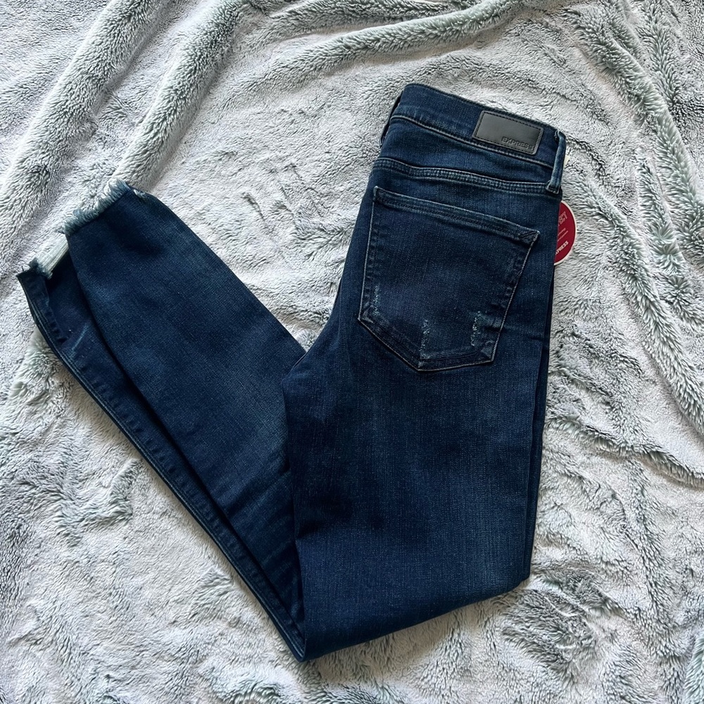 Express Jeans - Picture 2 of 5